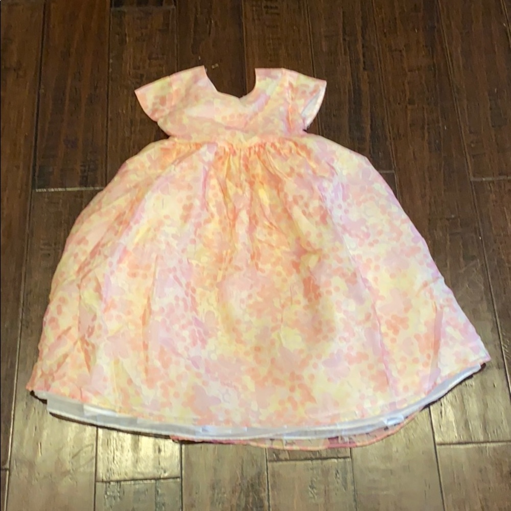 Super fluffy dress